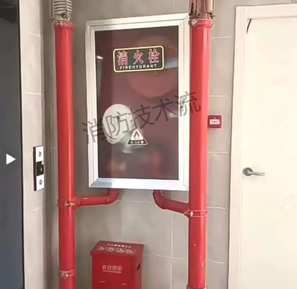 圖說消防安裝：兩個室內消火栓共處一“箱”